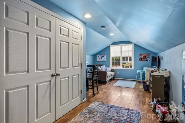 1218 Everette Place, Hendersonville, NC 28791