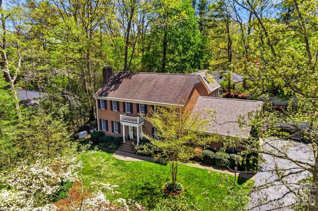 1218 Everette Place, Hendersonville, NC 28791