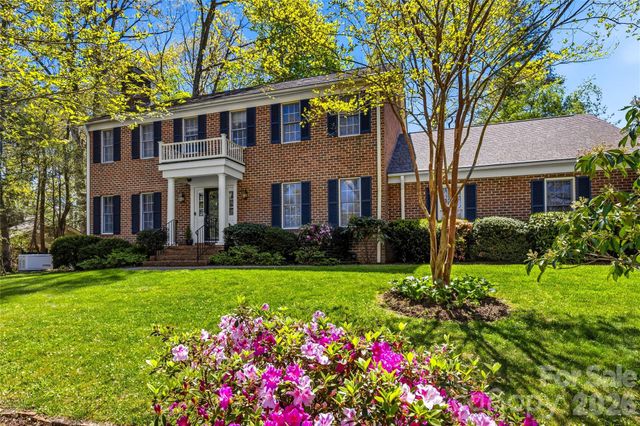1218 Everette Place, Hendersonville, NC 28791