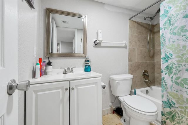 4309 N SEMORAN BOULEVARD 2, Orlando, FL 32822