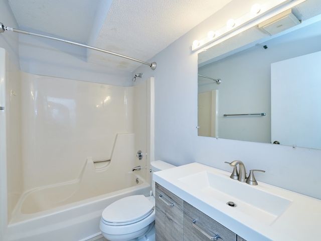 1731 Beacon Street 303, Brookline, MA 02445