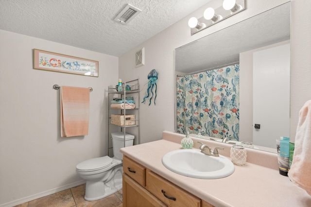 12008 Rocky Crest Drive NW, Albuquerque, NM 87114