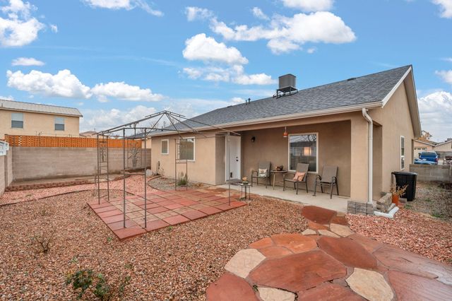 12008 Rocky Crest Drive NW, Albuquerque, NM 87114