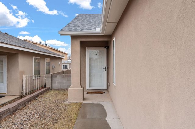 12008 Rocky Crest Drive NW, Albuquerque, NM 87114