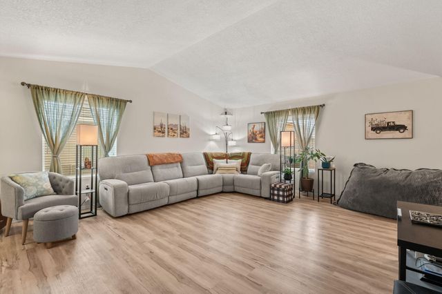 12008 Rocky Crest Drive NW, Albuquerque, NM 87114