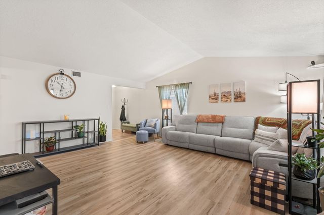 12008 Rocky Crest Drive NW, Albuquerque, NM 87114