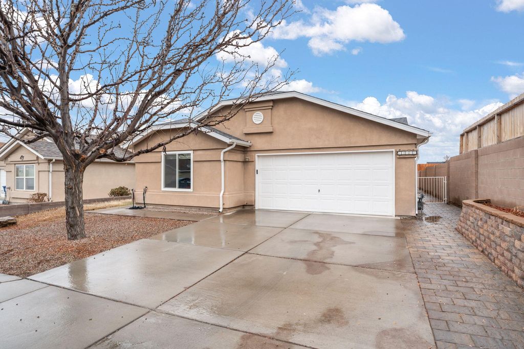 12008 Rocky Crest Drive NW, Albuquerque, NM 87114