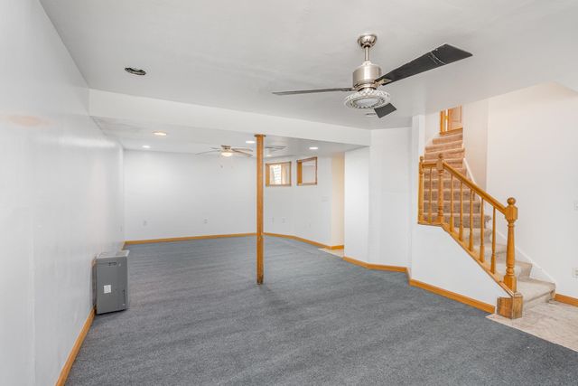 5261 Oakbrook Drive, Saginaw, MI 48603