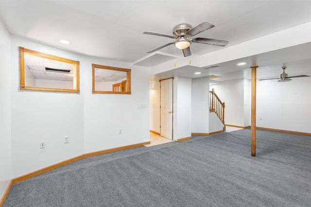 5261 Oakbrook Drive, Saginaw, MI 48603