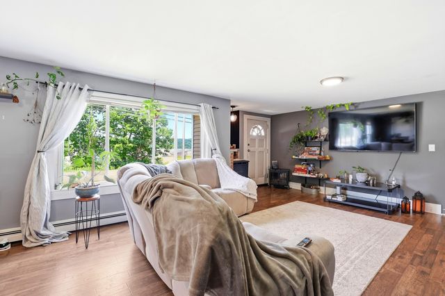 180 Hill Road, Franklin, NH 03235