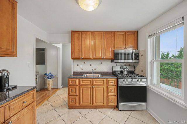 2059 33rd Street, Astoria, NY 11105
