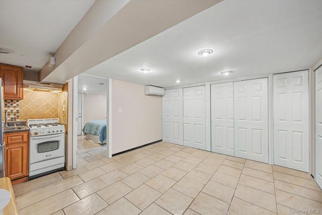 2059 33rd Street, Astoria, NY 11105