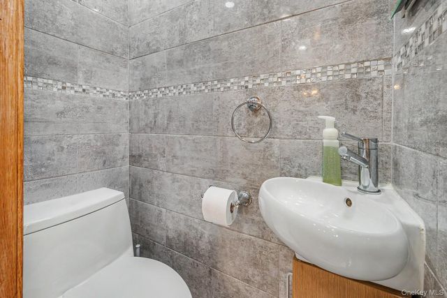 2059 33rd Street, Astoria, NY 11105