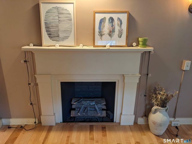 158 College Street 160A, Middletown, CT 06457