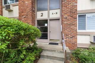 2 Woods End Circle E, Peekskill, NY 10566