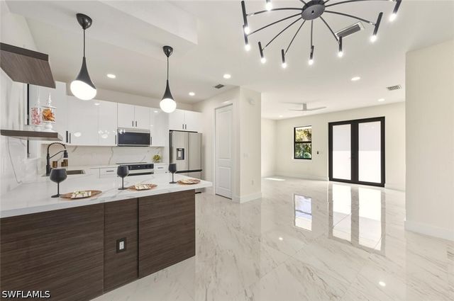 4277 16th AVE SE, Naples, FL 34117