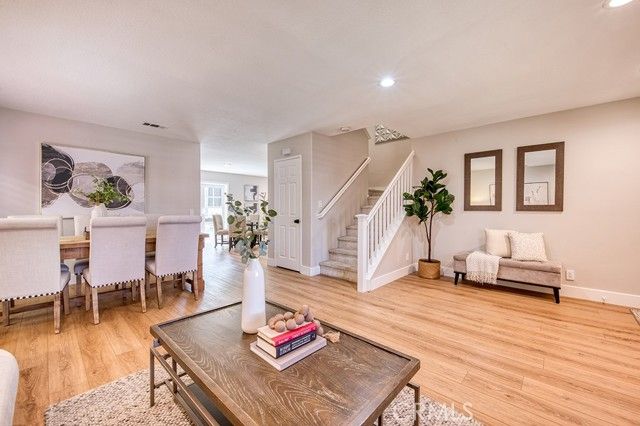 12 Via Hacienda, Rancho Santa Margarita, CA 92688