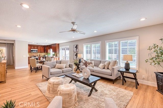 12 Via Hacienda, Rancho Santa Margarita, CA 92688