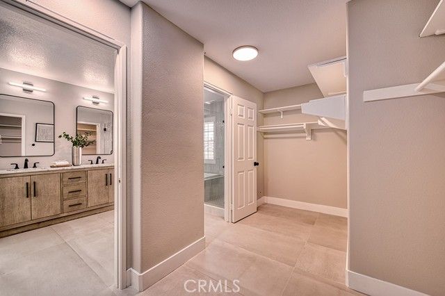 12 Via Hacienda, Rancho Santa Margarita, CA 92688