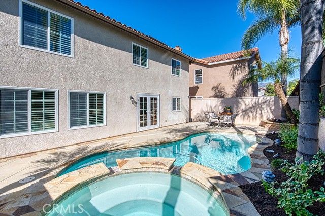 12 Via Hacienda, Rancho Santa Margarita, CA 92688