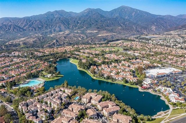 12 Via Hacienda, Rancho Santa Margarita, CA 92688