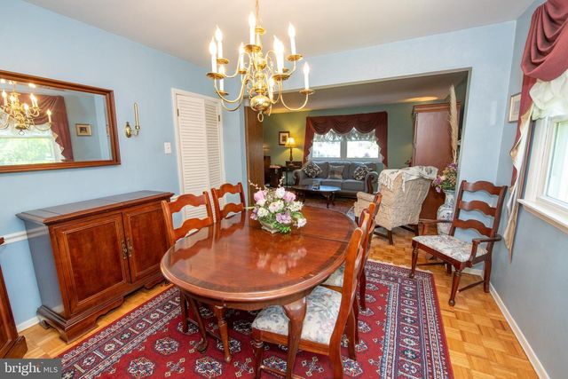 911 THORNTON RD, Horsham, PA 19044