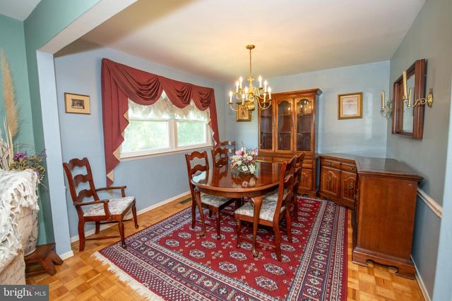 911 THORNTON RD, Horsham, PA 19044