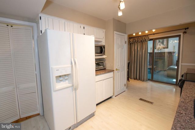 911 THORNTON RD, Horsham, PA 19044