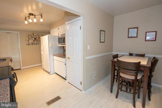 911 THORNTON RD, Horsham, PA 19044