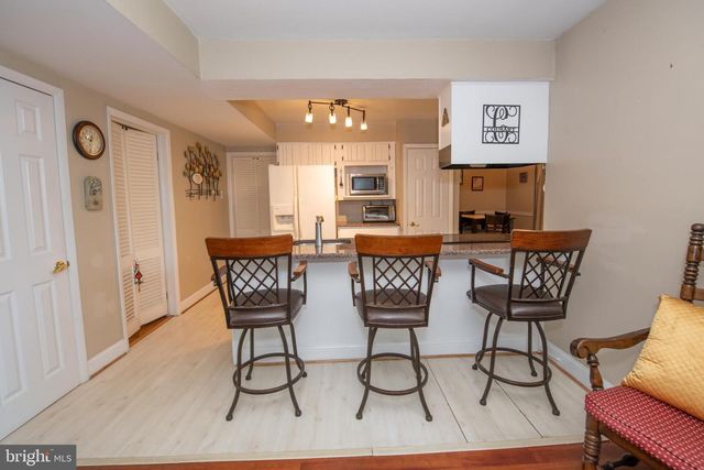 911 THORNTON RD, Horsham, PA 19044