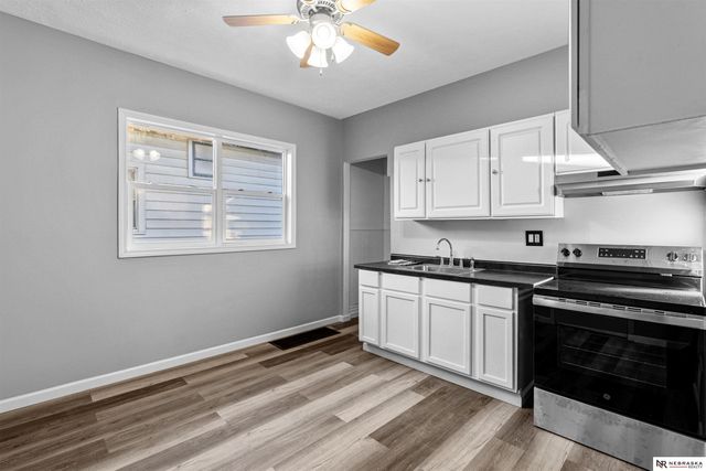 3719 X Street, Omaha, NE 68107