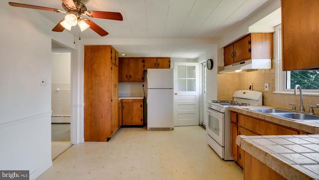 334 MCKINLEY ST, Bristol, PA 19007
