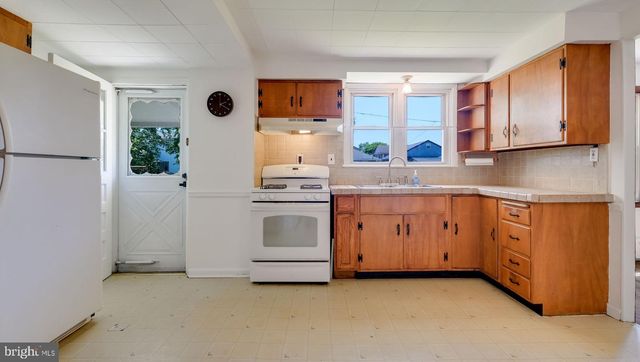 334 MCKINLEY ST, Bristol, PA 19007