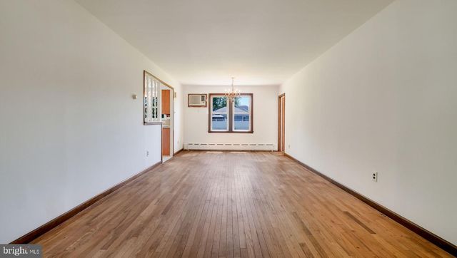 334 MCKINLEY ST, Bristol, PA 19007