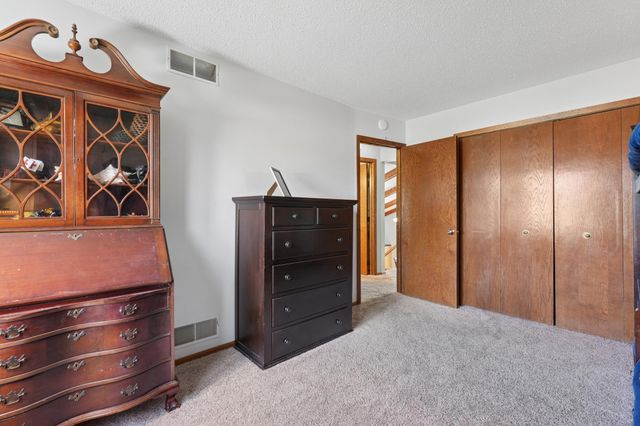 5870 Daniel Court, Shoreview, MN 55126