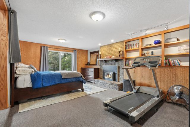 5870 Daniel Court, Shoreview, MN 55126