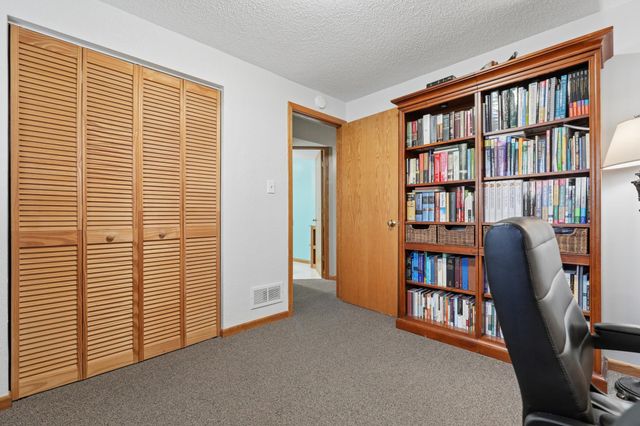 5870 Daniel Court, Shoreview, MN 55126