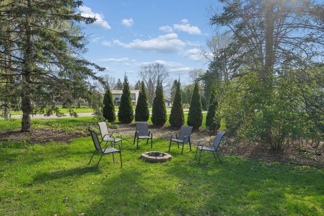 5870 Daniel Court, Shoreview, MN 55126