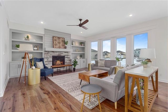 10615 N Mulberry Street, Kansas City, MO 64155