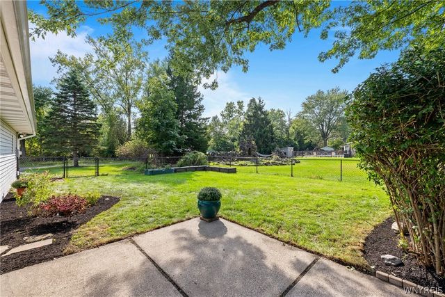 2 Nashua Court, Lancaster, NY 14086