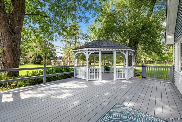 2 Nashua Court, Lancaster, NY 14086