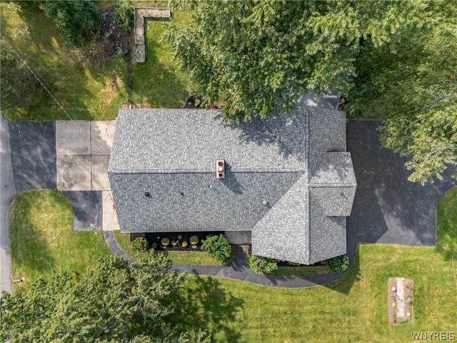 2 Nashua Court, Lancaster, NY 14086