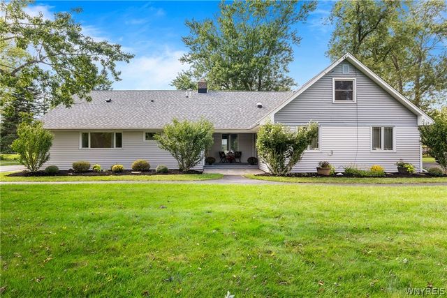2 Nashua Court, Lancaster, NY 14086