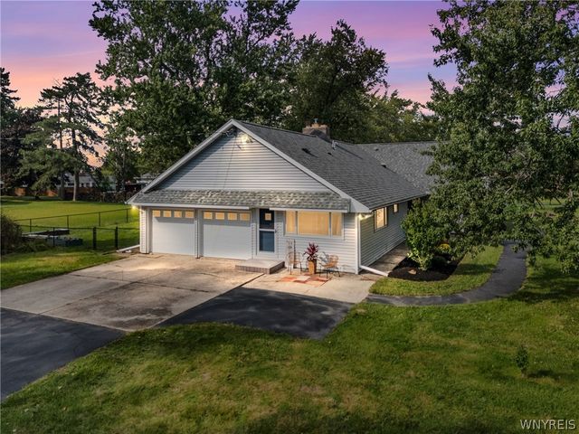 2 Nashua Court, Lancaster, NY 14086