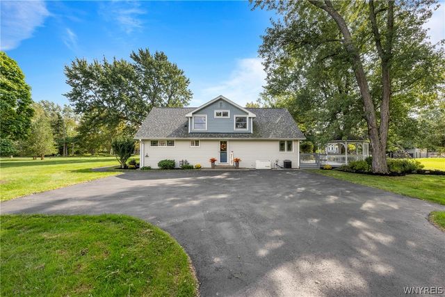 2 Nashua Court, Lancaster, NY 14086