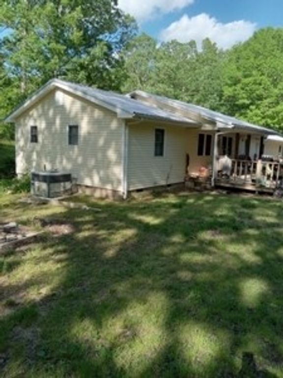3280 Partin Farm Rd, Tracy City, TN 37387