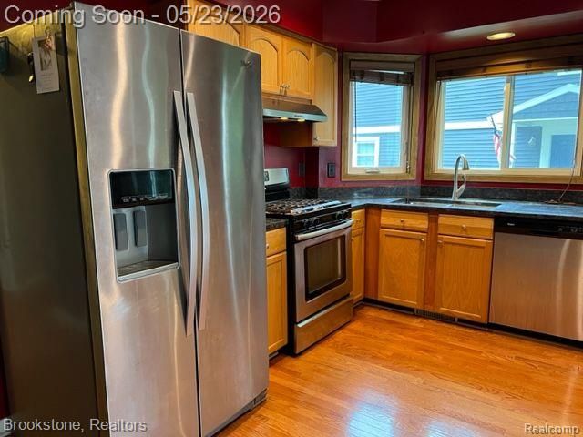 1465 BEACHLAND Boulevard, Waterford Charter Township, MI 48320