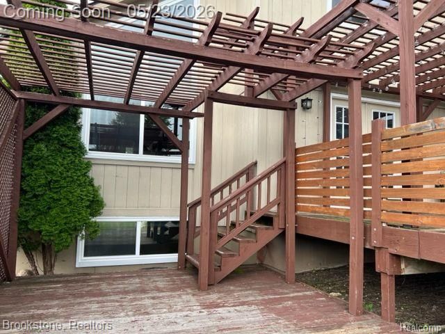 1465 BEACHLAND Boulevard, Waterford Charter Township, MI 48320