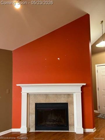 1465 BEACHLAND Boulevard, Waterford Charter Township, MI 48320