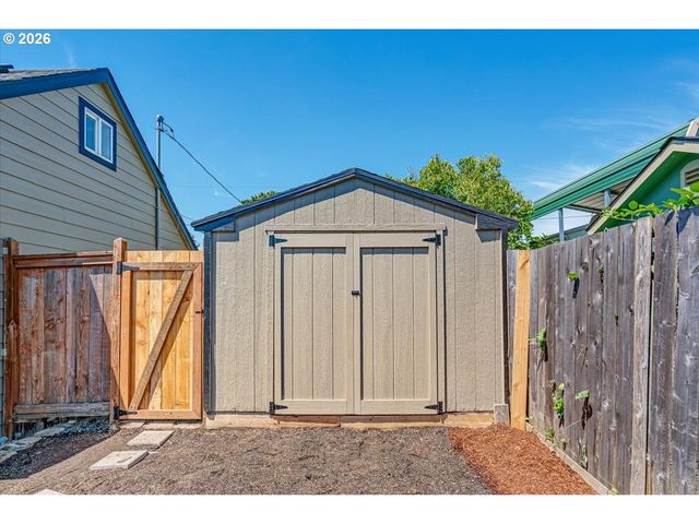 3482 ADAH Ave, Albany, OR 97322
